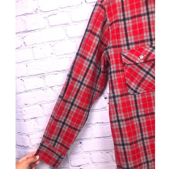 St. John’s Bay Vintage Wool Red Plaid Outdoors Button Down Flannel Shirt M - Picture 4 of 16